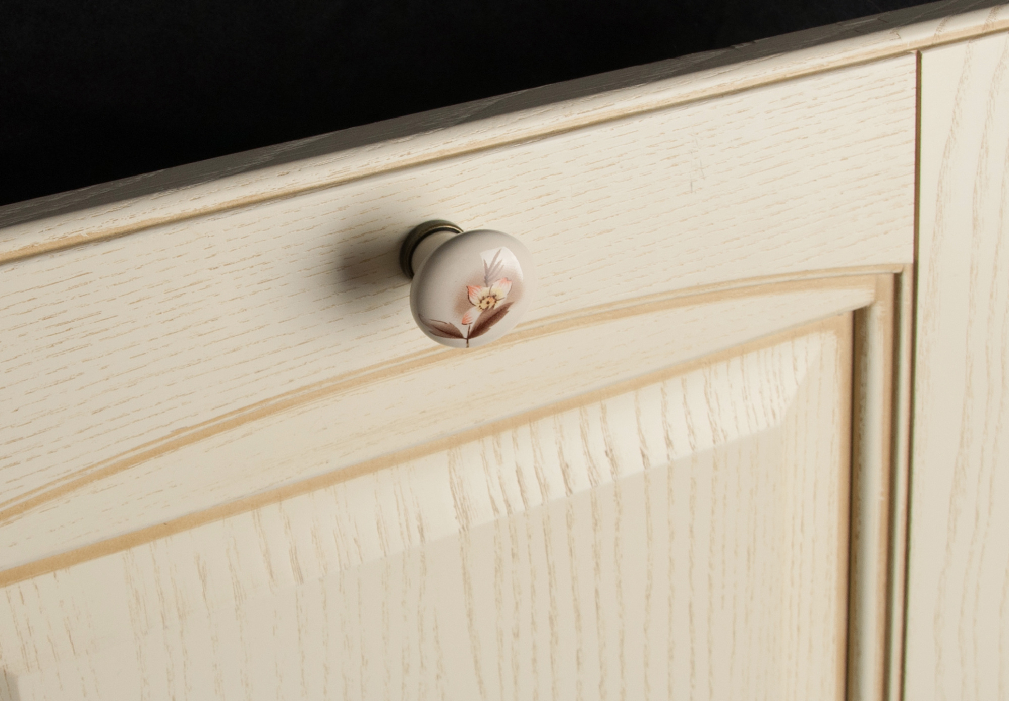 Ручки мебельные Ручка-кнопка 297 H29мм замак/керамика ант.бронза RH297J.029BA32