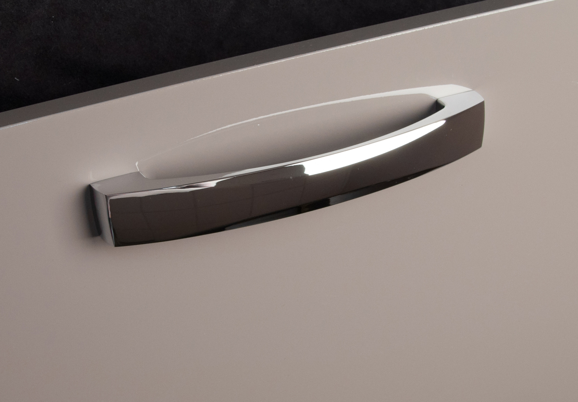 Ручки мебельные Ручка мебельная 119 м.ц.160 мм алюминий хром RQ119A.160CP