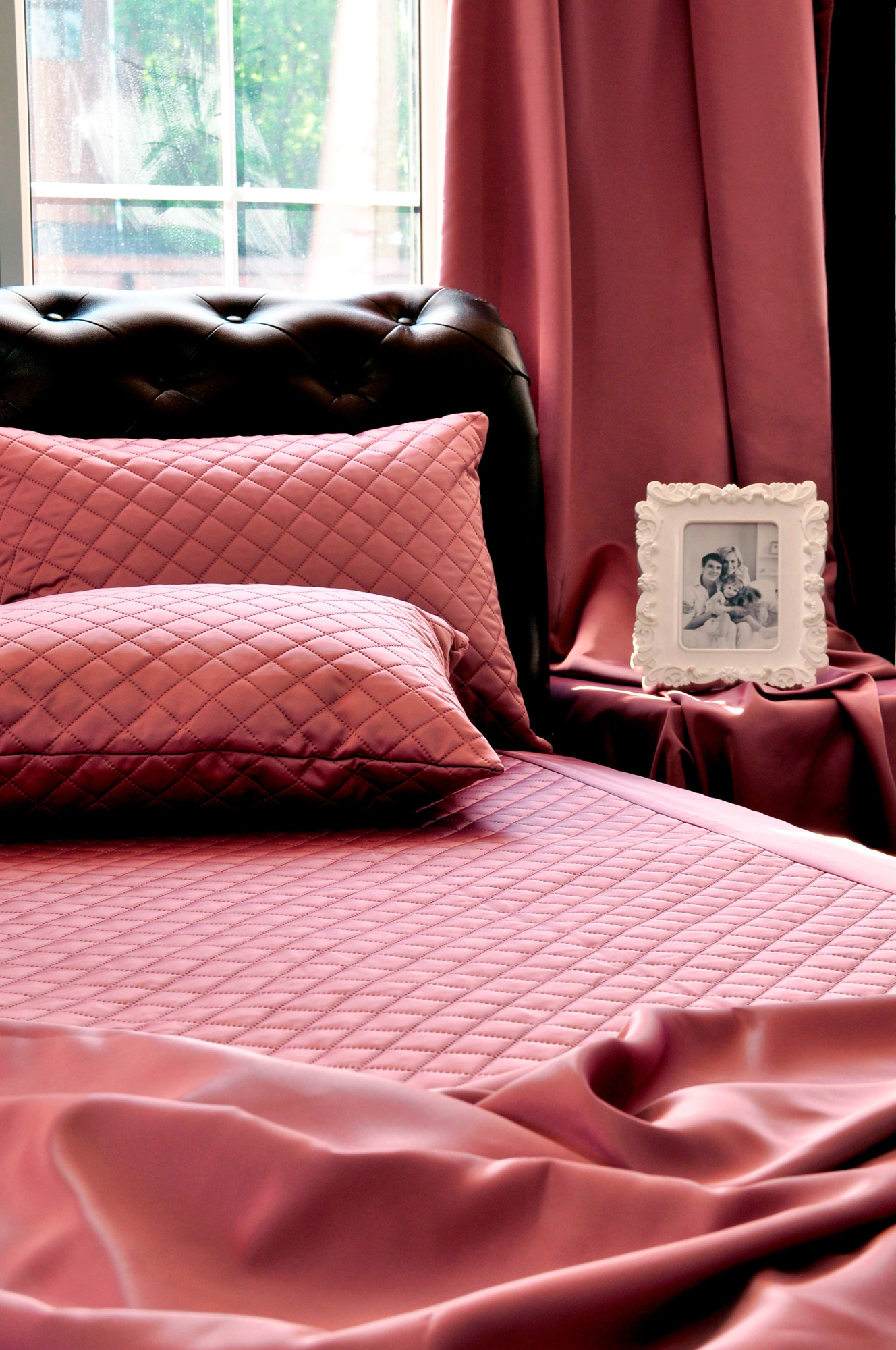 Покрывала Покрывало+2 чехла на подушку (ЦД) MAGNOLIA satin coral